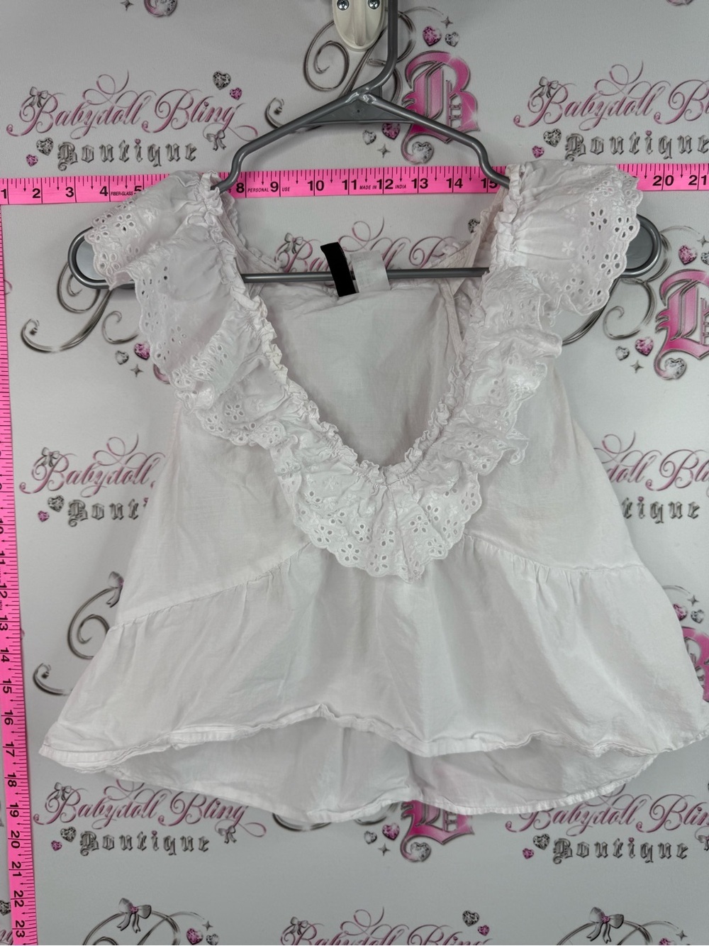 Divided tank top Lacie style White Eyelet Ruffle V-Neck Sleeveless Top